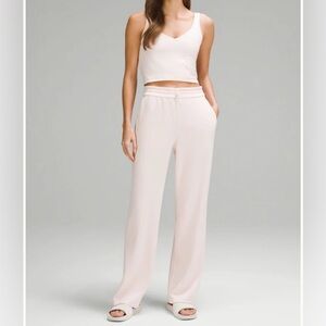 NWOT❤️Lululemon❤️ Softstreme Strawberry Milkshake pant Size 10